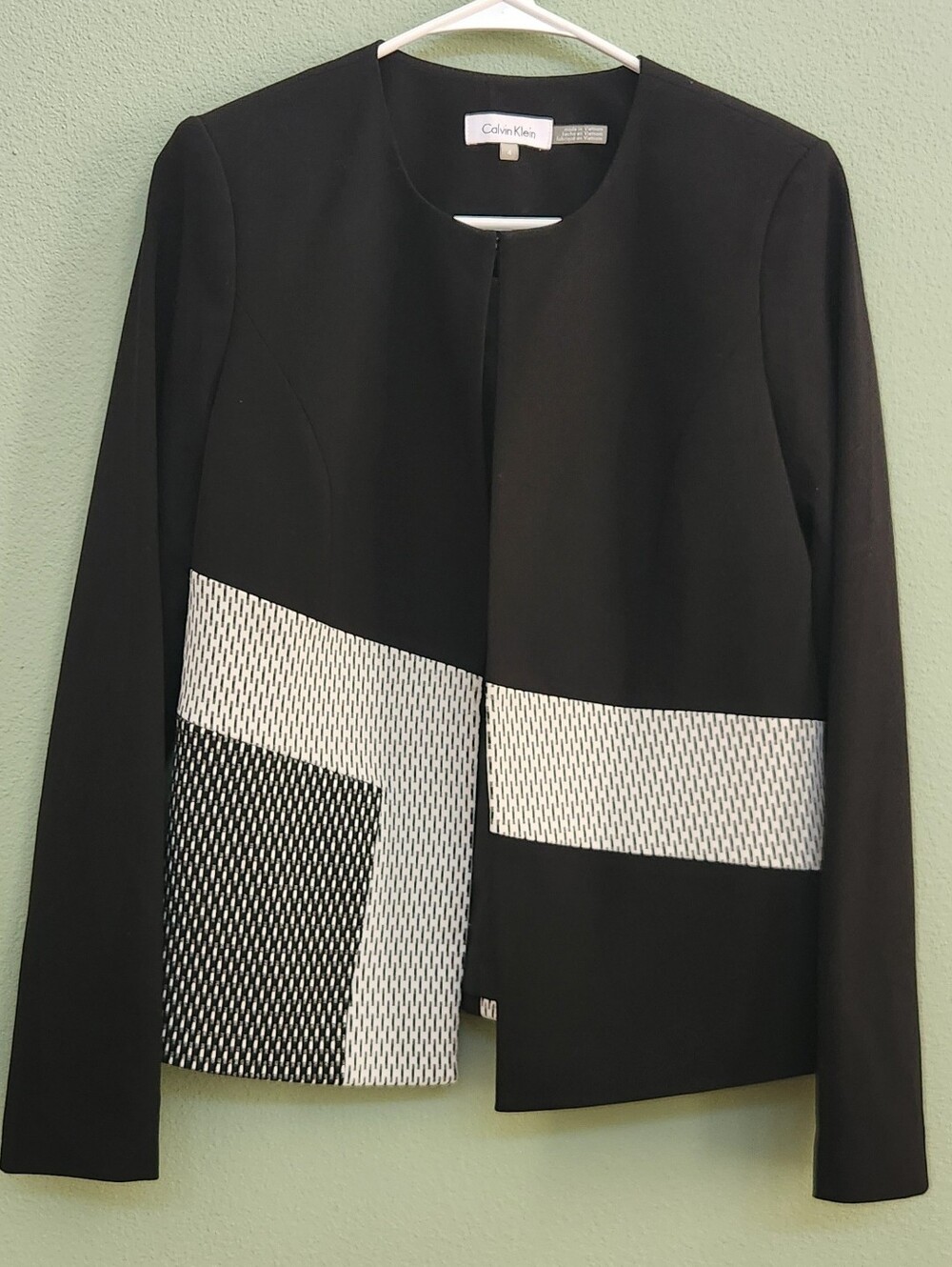 Calvin Klein Mixed-Media Collarless Black Blazer. Size 4